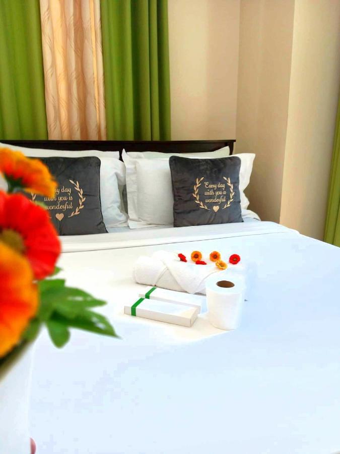 The Palm Tree Condotel Manila Airport المظهر الخارجي الصورة